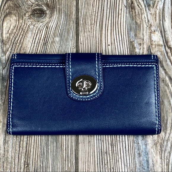 Womens Coach Wallet Solid Blue Leather Turn Lock - Picture 4 of 8